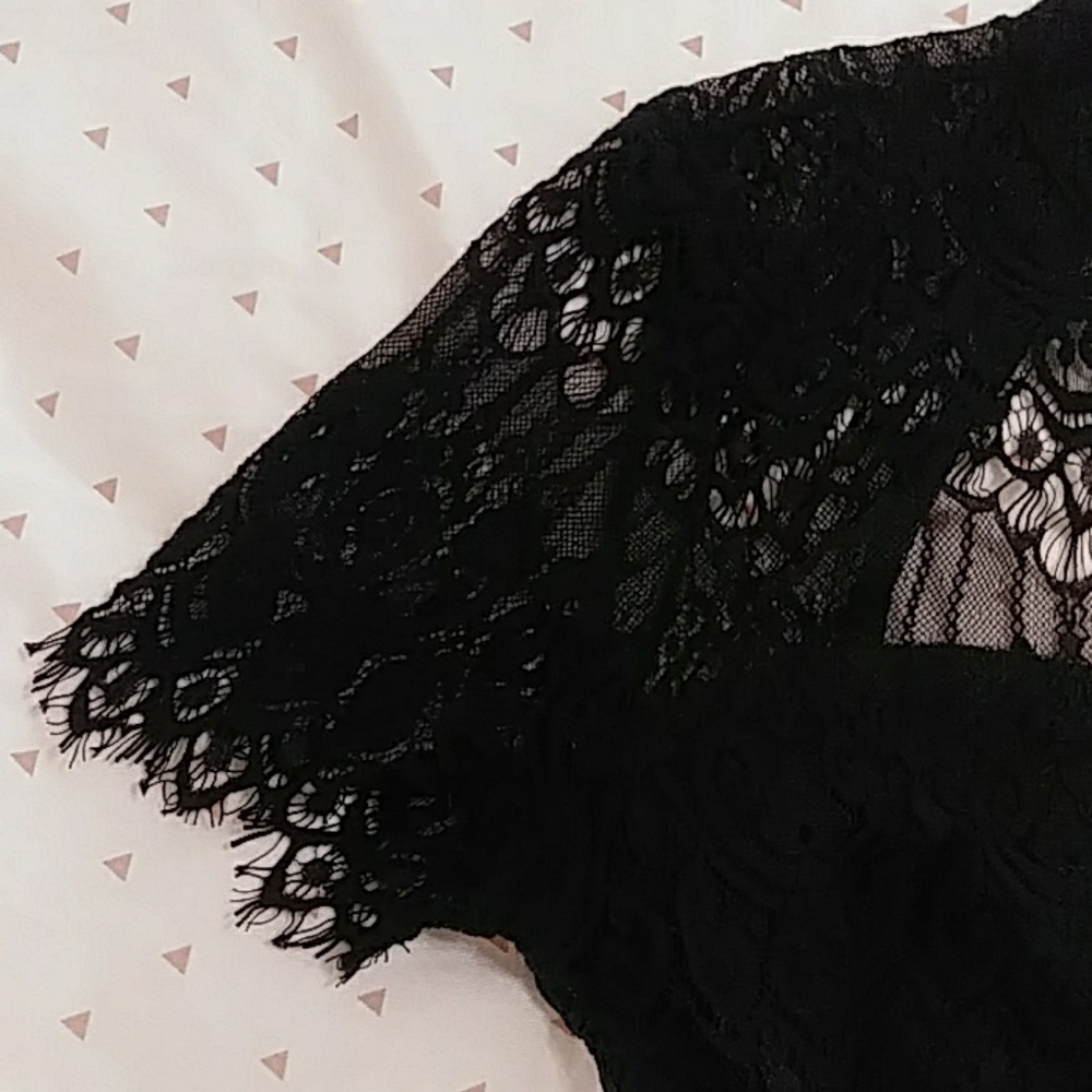 Dress - Picture 3 of 7